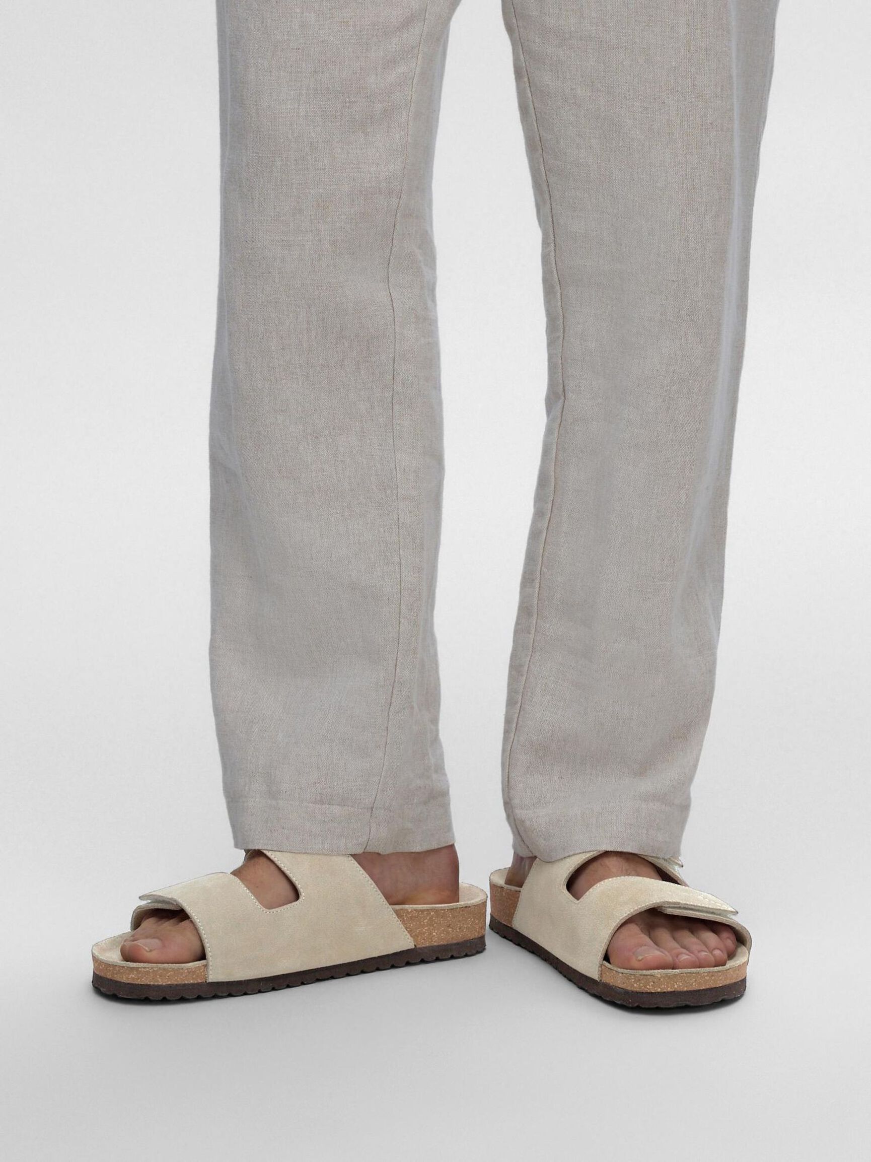 SUEDE SLIDERS, Sand, highres