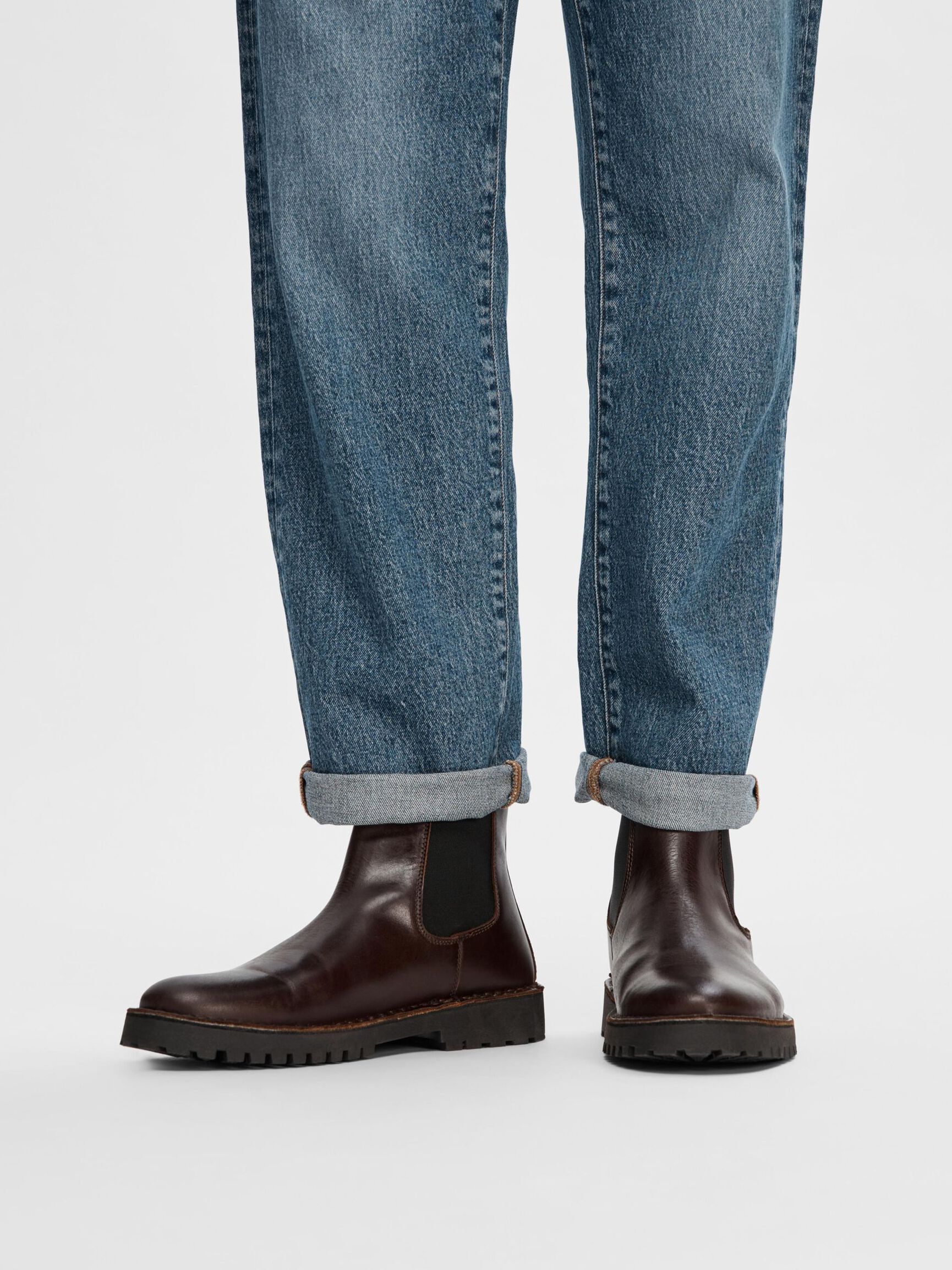 LEATHER CHELSEA BOOTS, Demitasse, highres