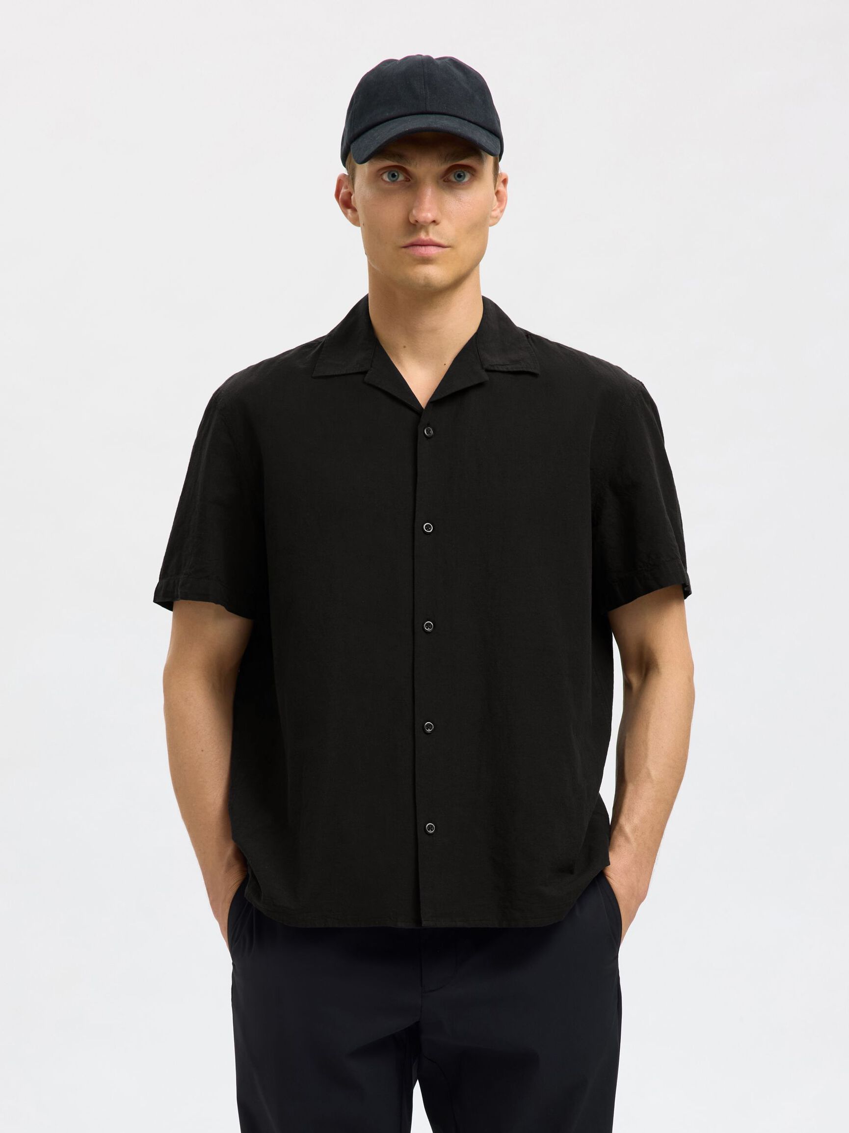 LINEN BLEND SHORT SLEEVED SHIRT, Black, highres