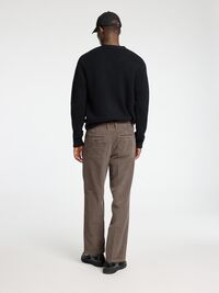 220 CORTE HOLGADO PANTALONES DE PANA, Morel, highres