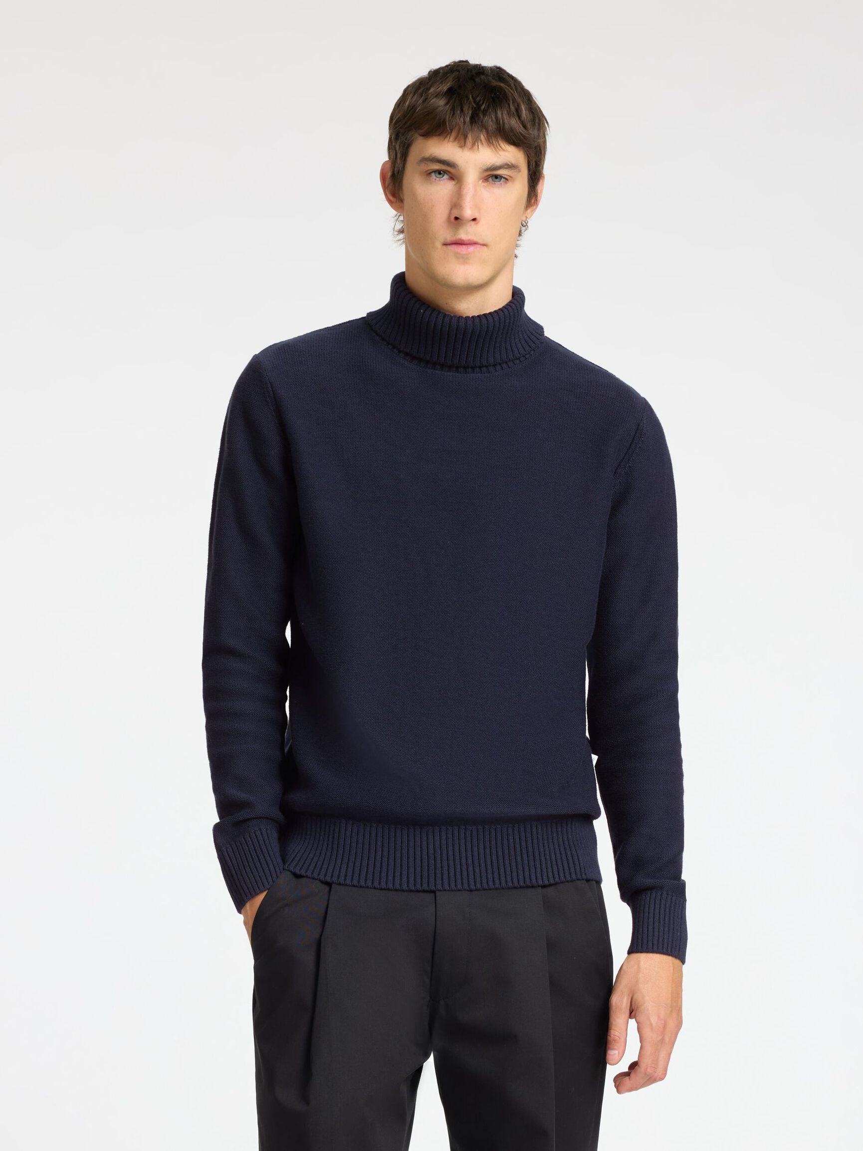 ROLLKRAGEN PULLOVER, Sky Captain, highres
