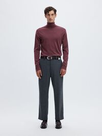 100% MERINO WOOL TURTLENECK, Tawny Port, highres