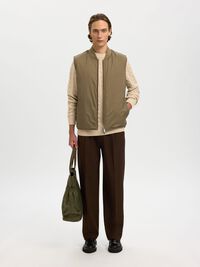 GEFÜTTERTE GILET, Caribou, highres