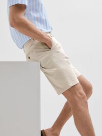 COUPE SLIM SHORT CHINO, Moonstruck, highres