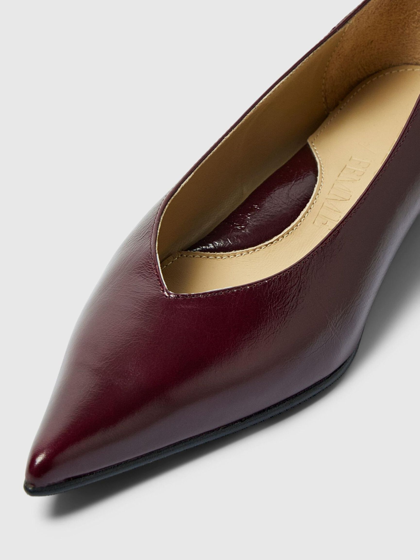 PUNTNEUS LEREN PUMPS, Fig, highres