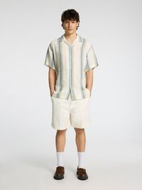 LOOSE FIT  CHINO SHORTS, Egret, highres
