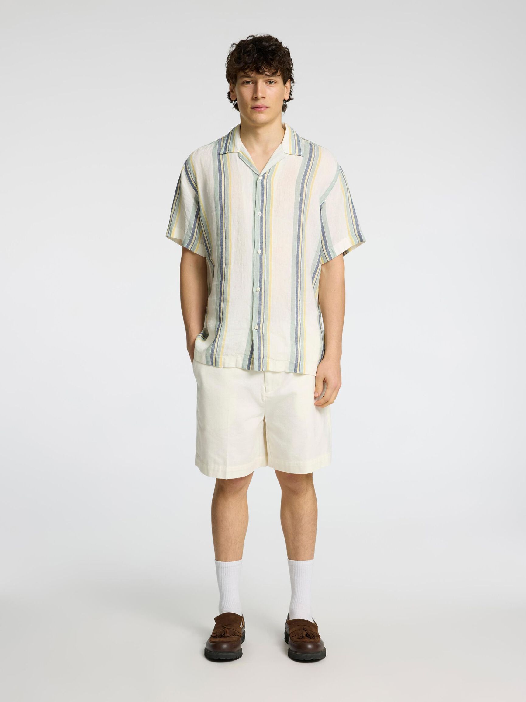 100% LINEN SHORT SLEEVED SHIRT, Egret, highres
