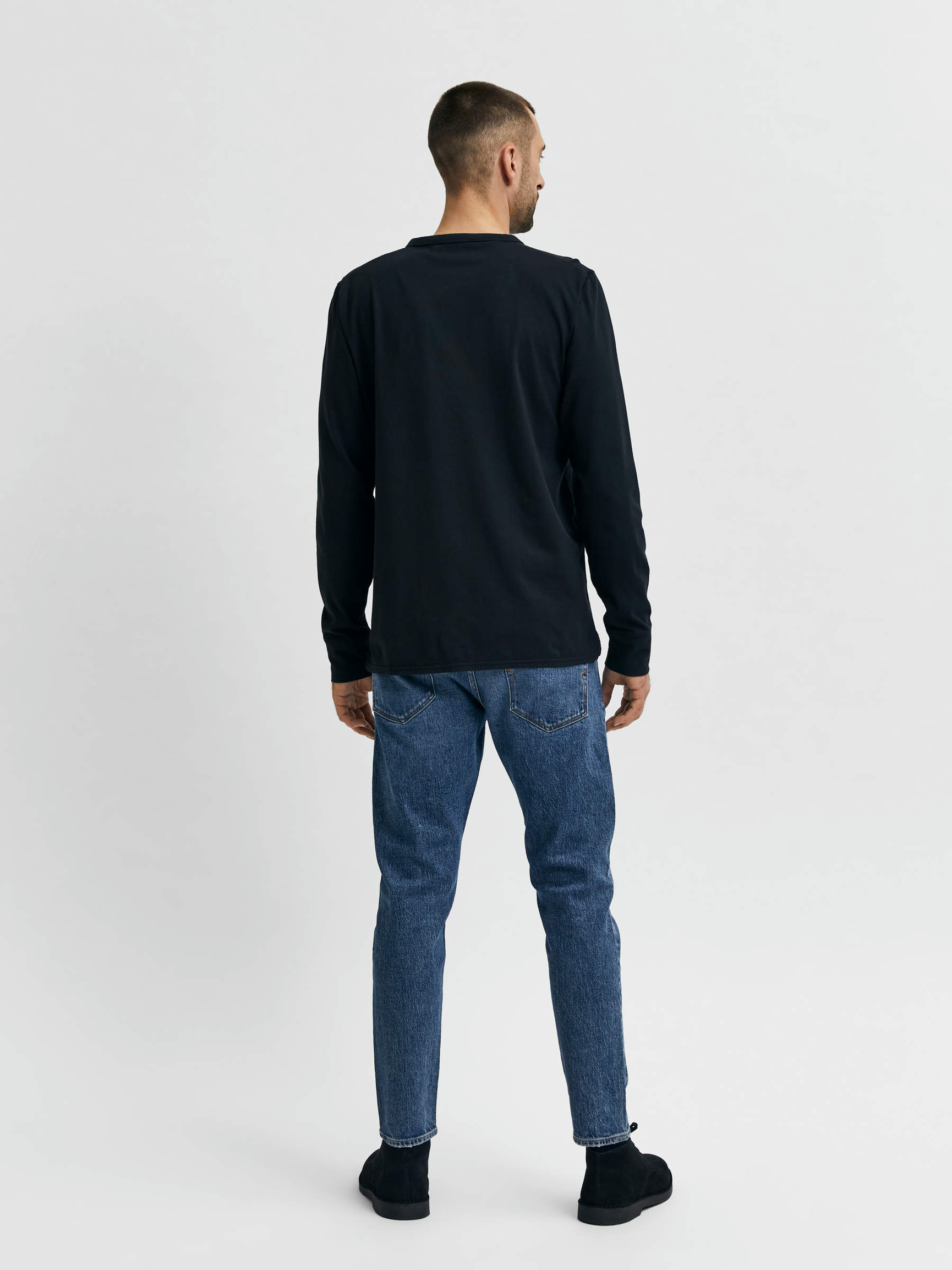 JEANSY ZE ZWĘŻANYMI NOGAWKAMI, Medium Blue Denim, highres