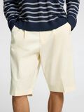 Selected LOOSE FIT CHINOSHORTS, Egret, highres - 16099047_Egret_006.jpg