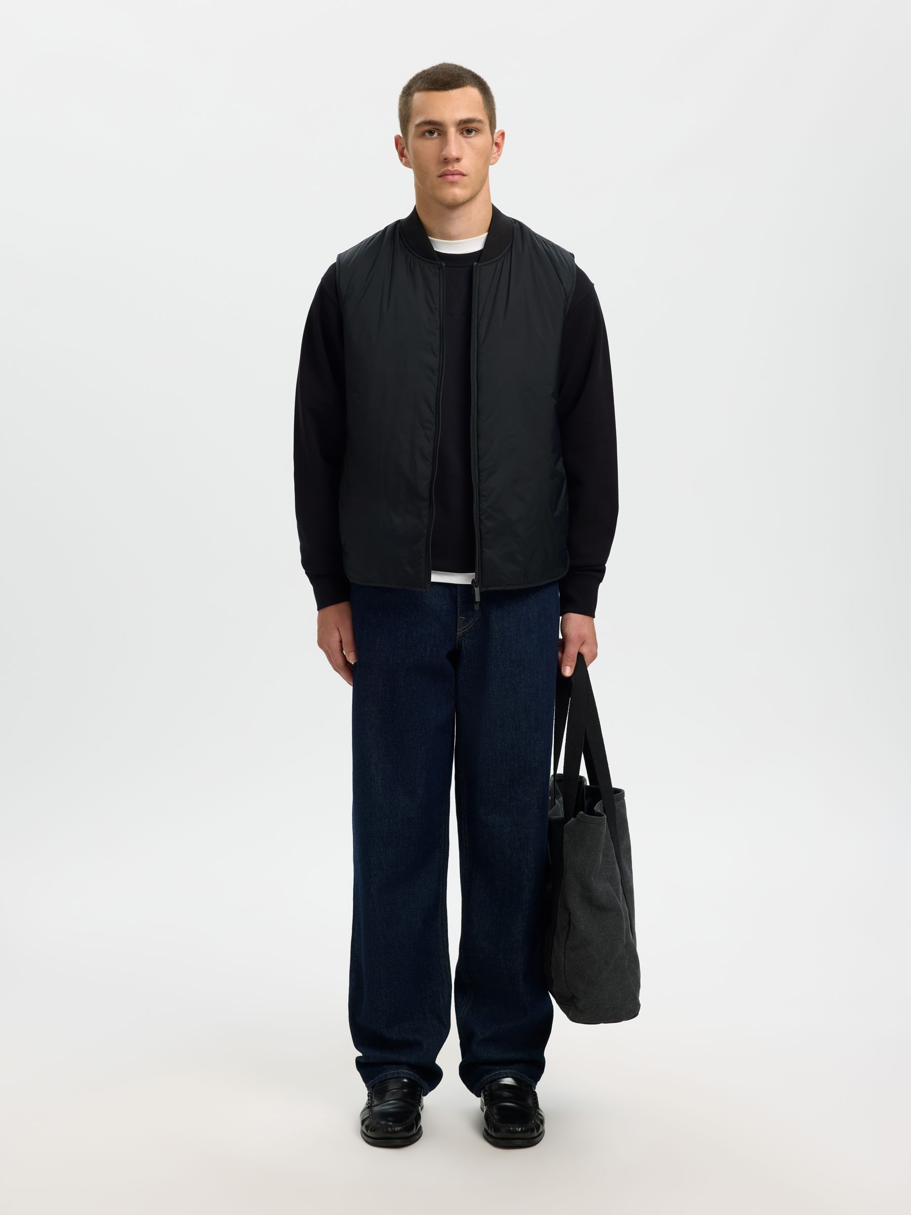 DOORGESTIKTE GILET, Black, highres