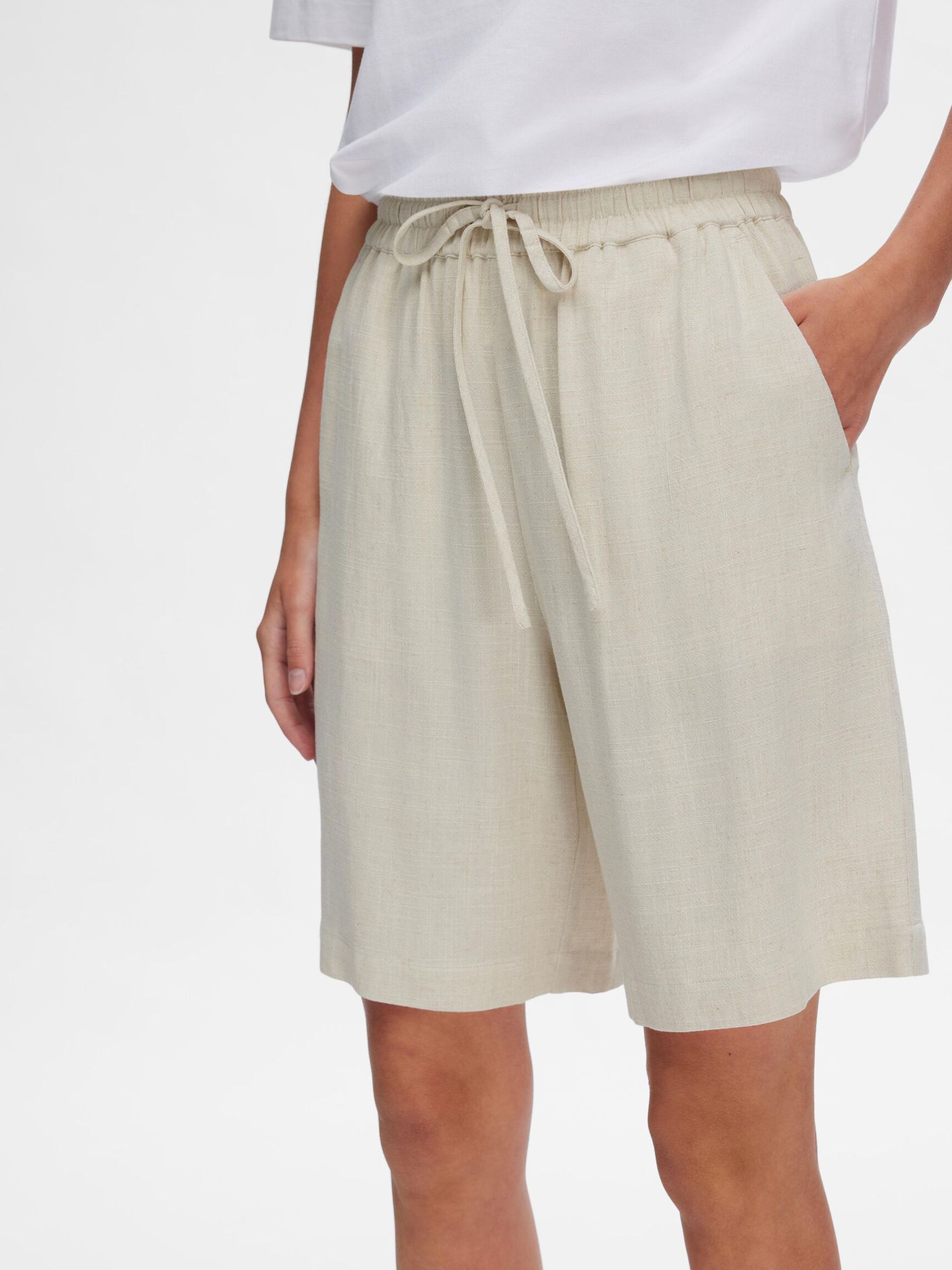 VISKOSEBLANDING SHORTS, Sandshell, highres