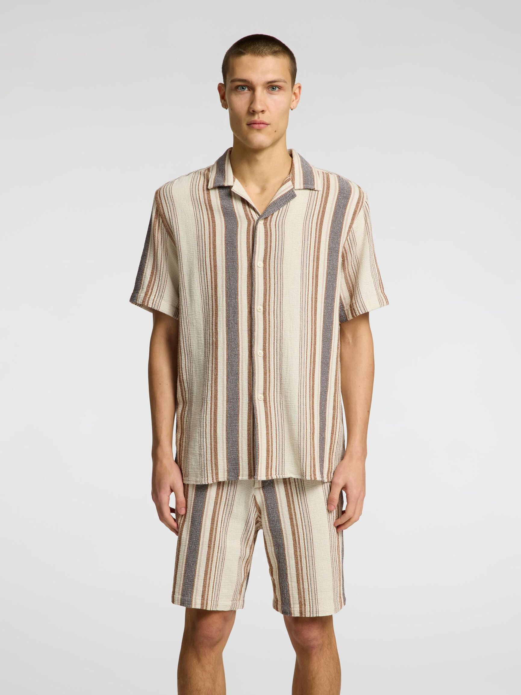 COTTON SHORT SLEEVED SHIRT, Egret, highres