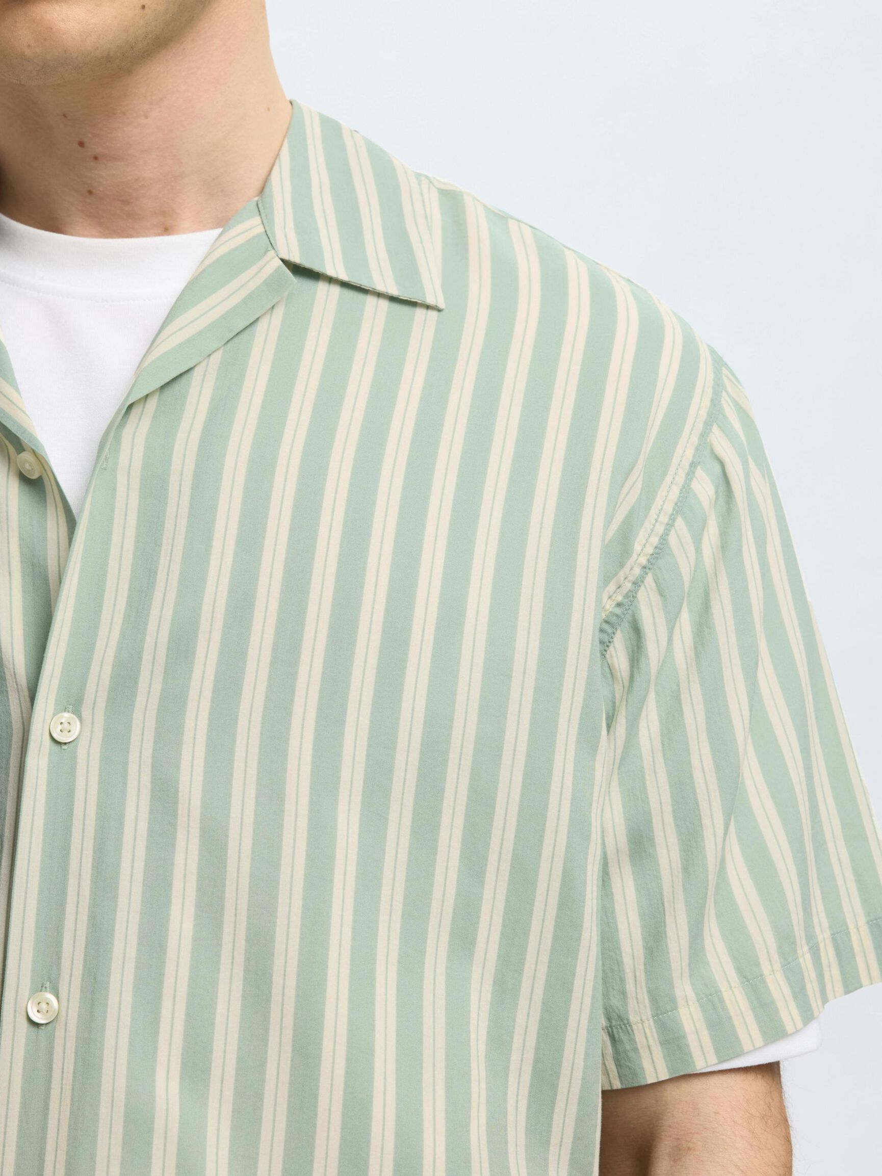 TRYCKTA KORTÄRMAD SKJORTA, Iceberg Green, highres