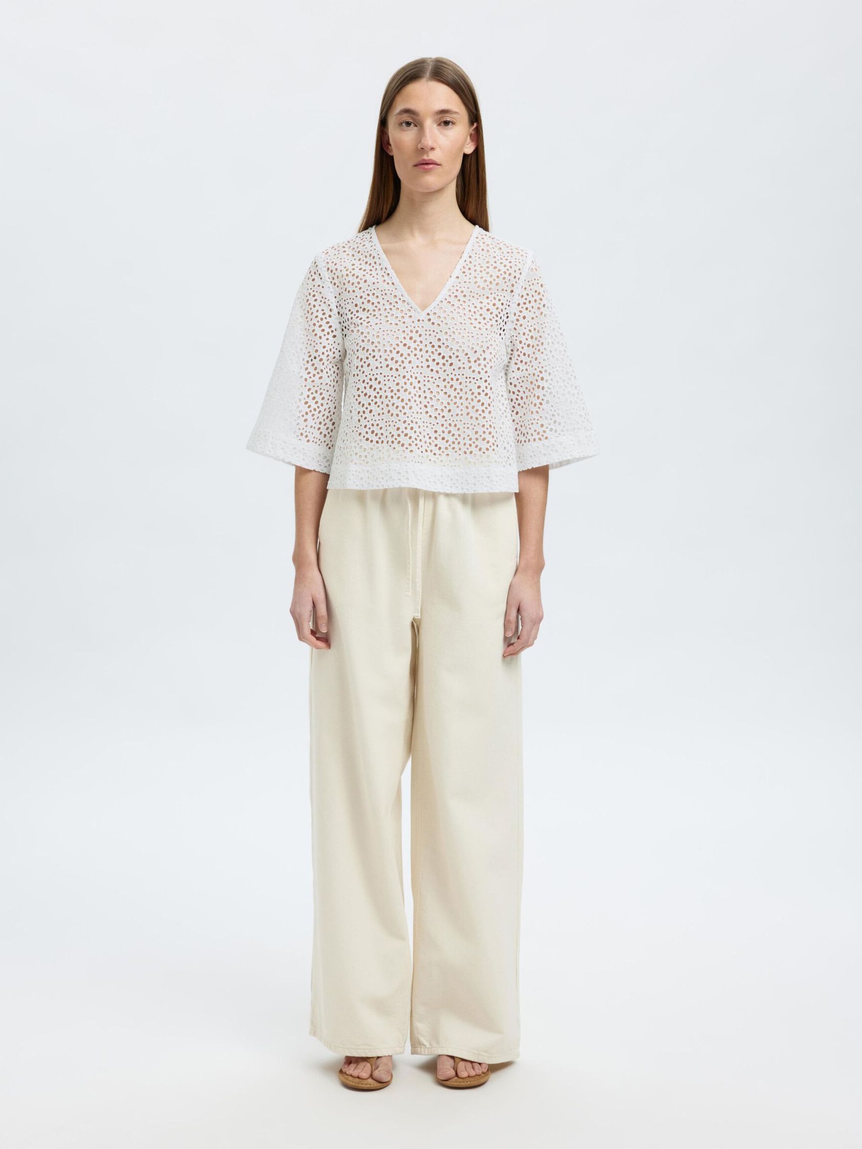 BRODERIE ANGLAISE CROPPED TOP, Bright White, highres
