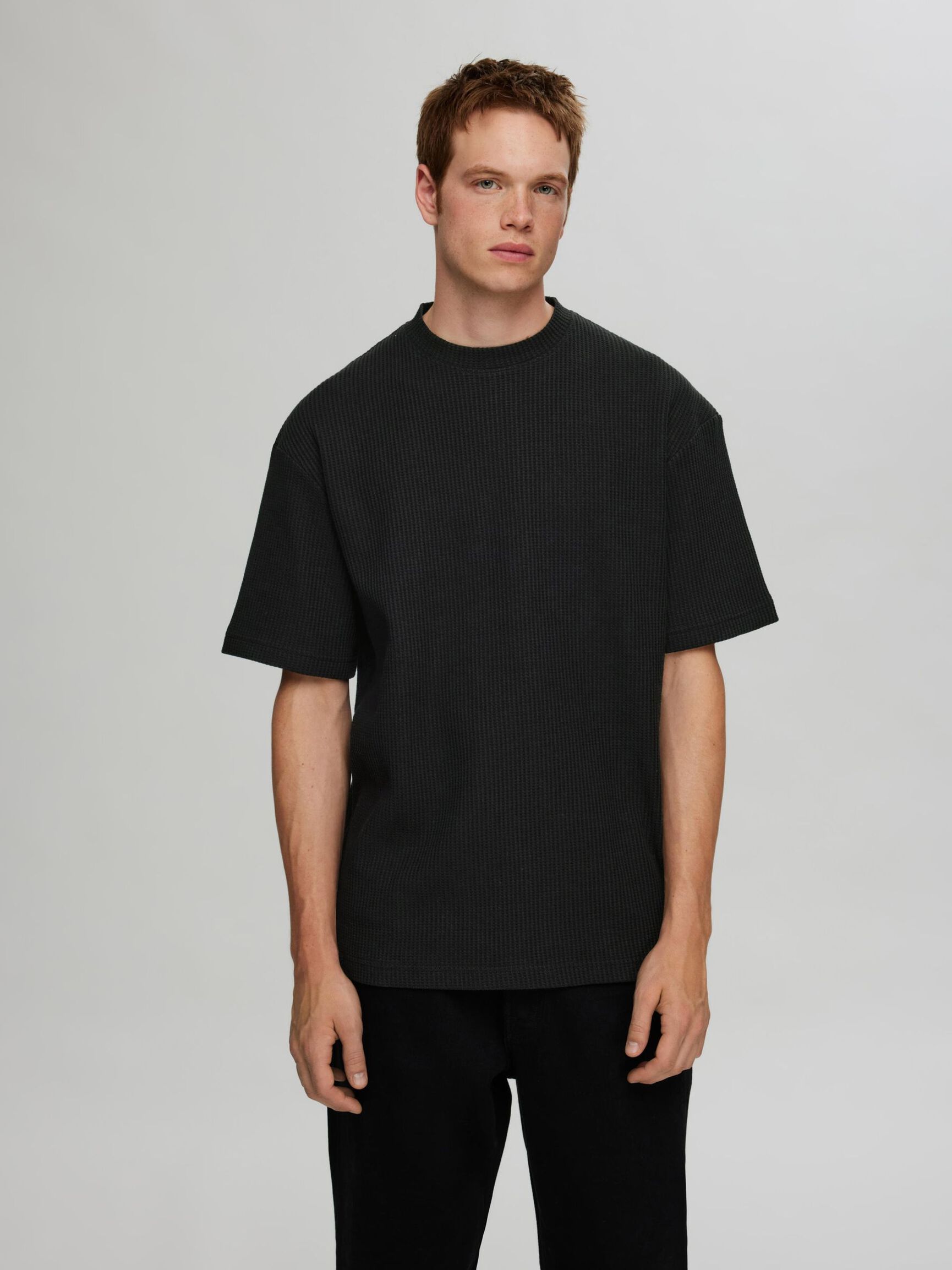 AVSLAPPNAD PASSFORM VÅFFLAD T-SHIRT, Black, highres