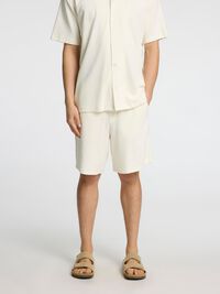 FROTTÉ SHORTS, Egret, highres