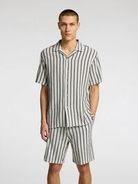 TEJIDO DE ALGODÓN CAMISA DE MANGA CORTA, Egret, highres