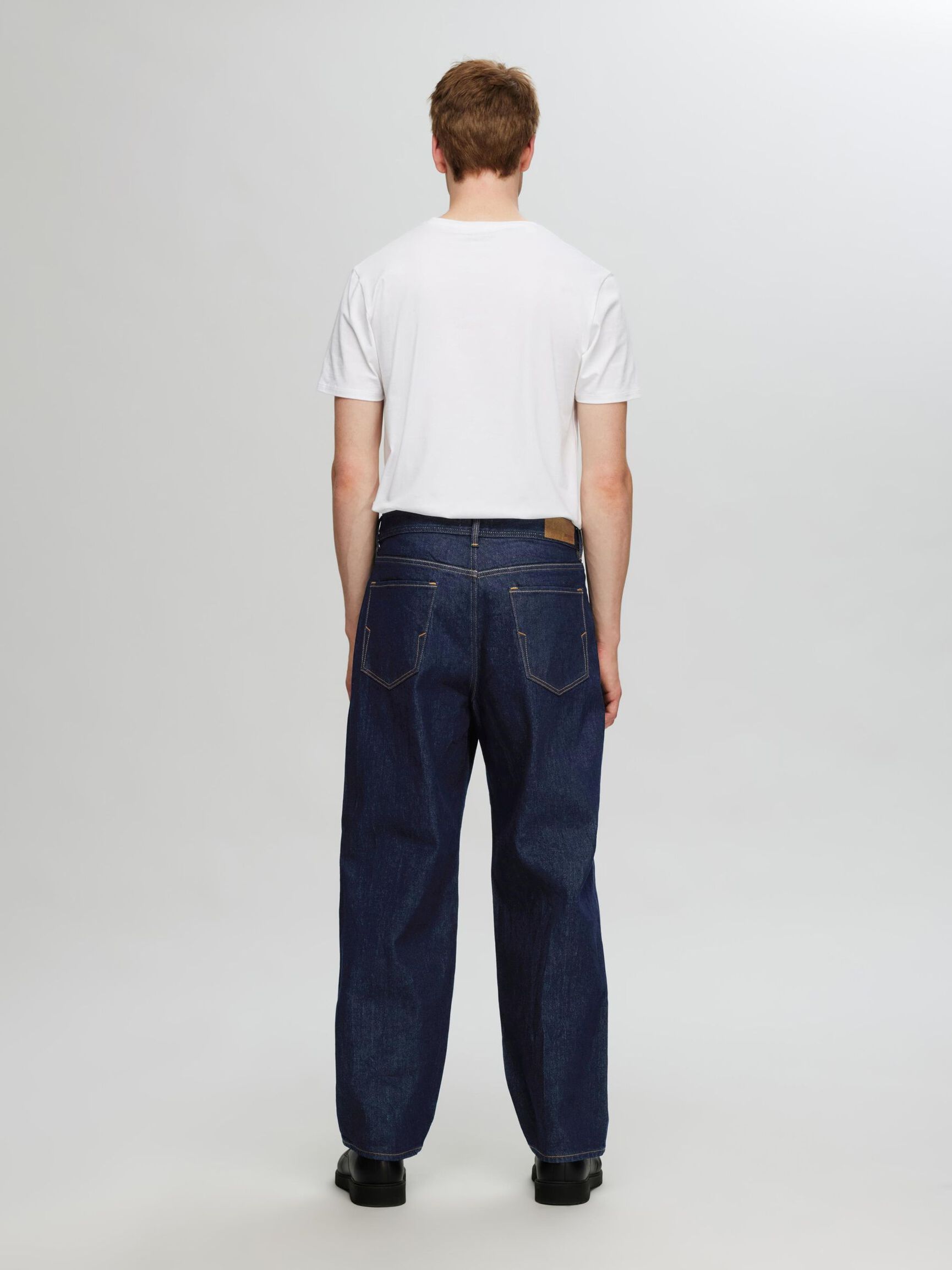 220 LOOSE FIT JEANS, Dark Blue Denim, highres
