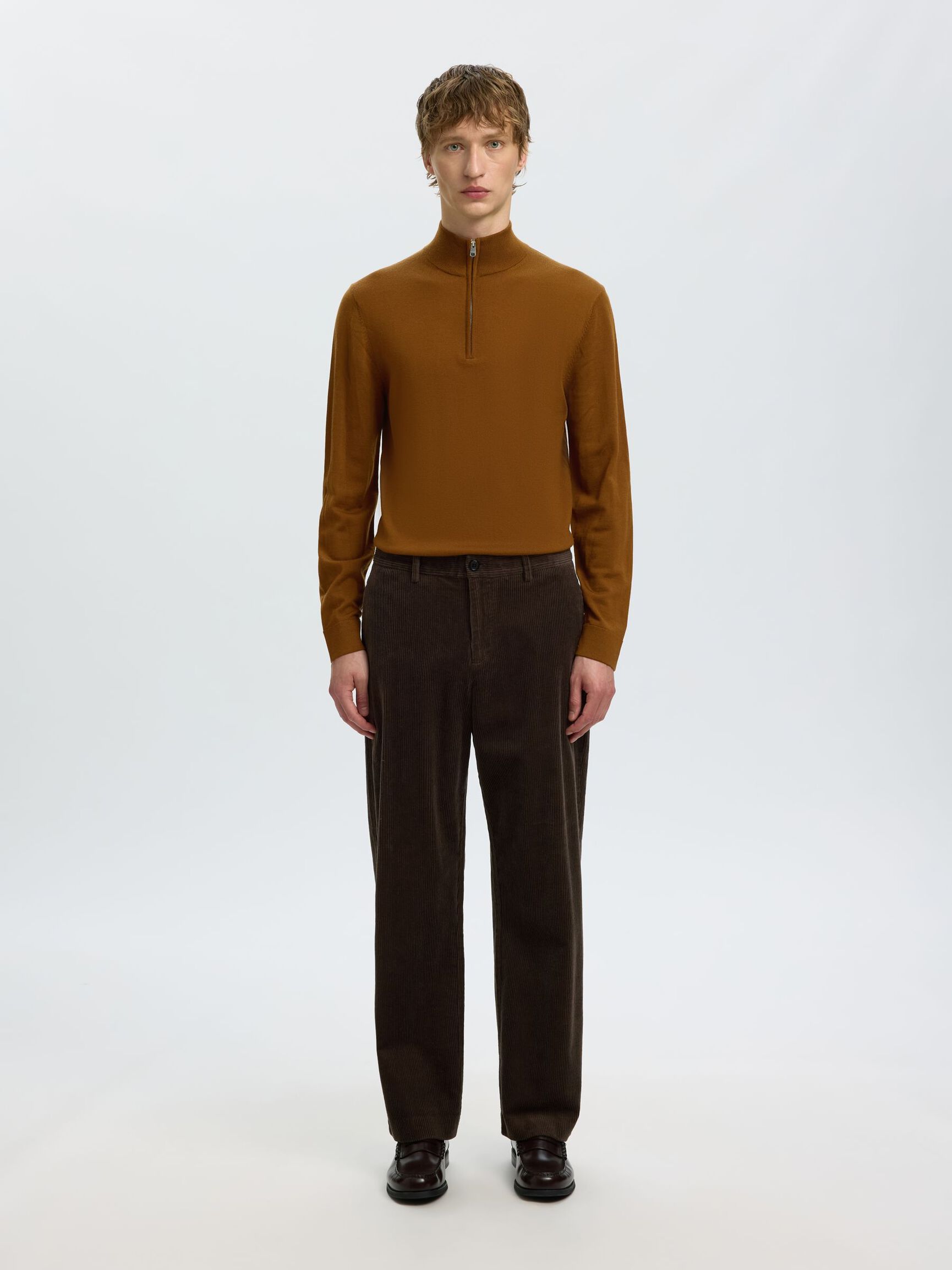 SWETER Z KRÓTKIM ZAMKIEM, Monks Robe, highres