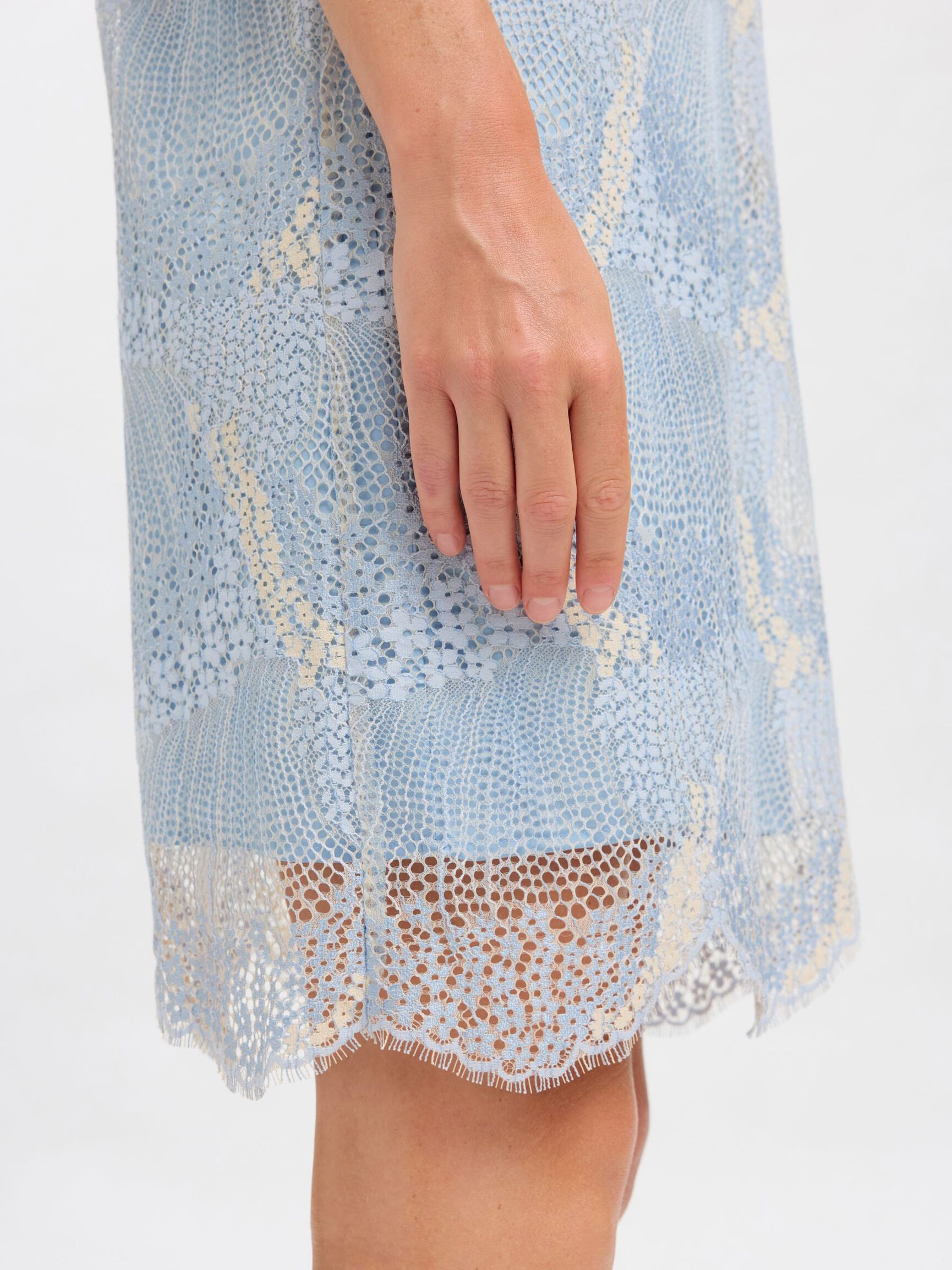SPITZEN MIDIKLEID, Cashmere Blue, highres