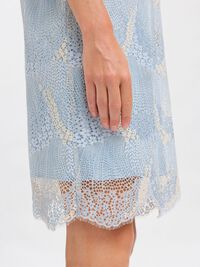 SPITZEN MIDIKLEID, Cashmere Blue, highres