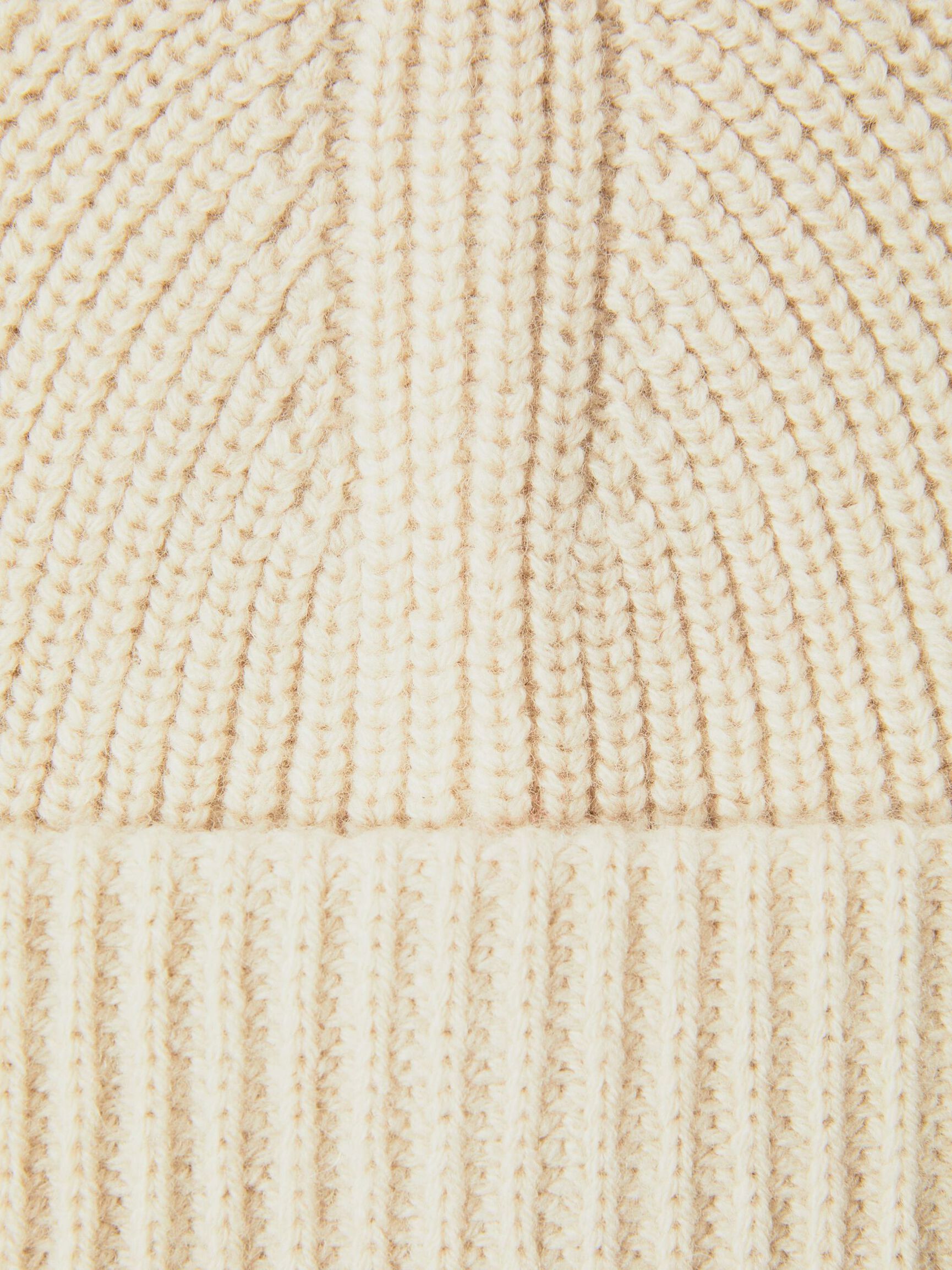 KNITTED BEANIE, Birch, highres