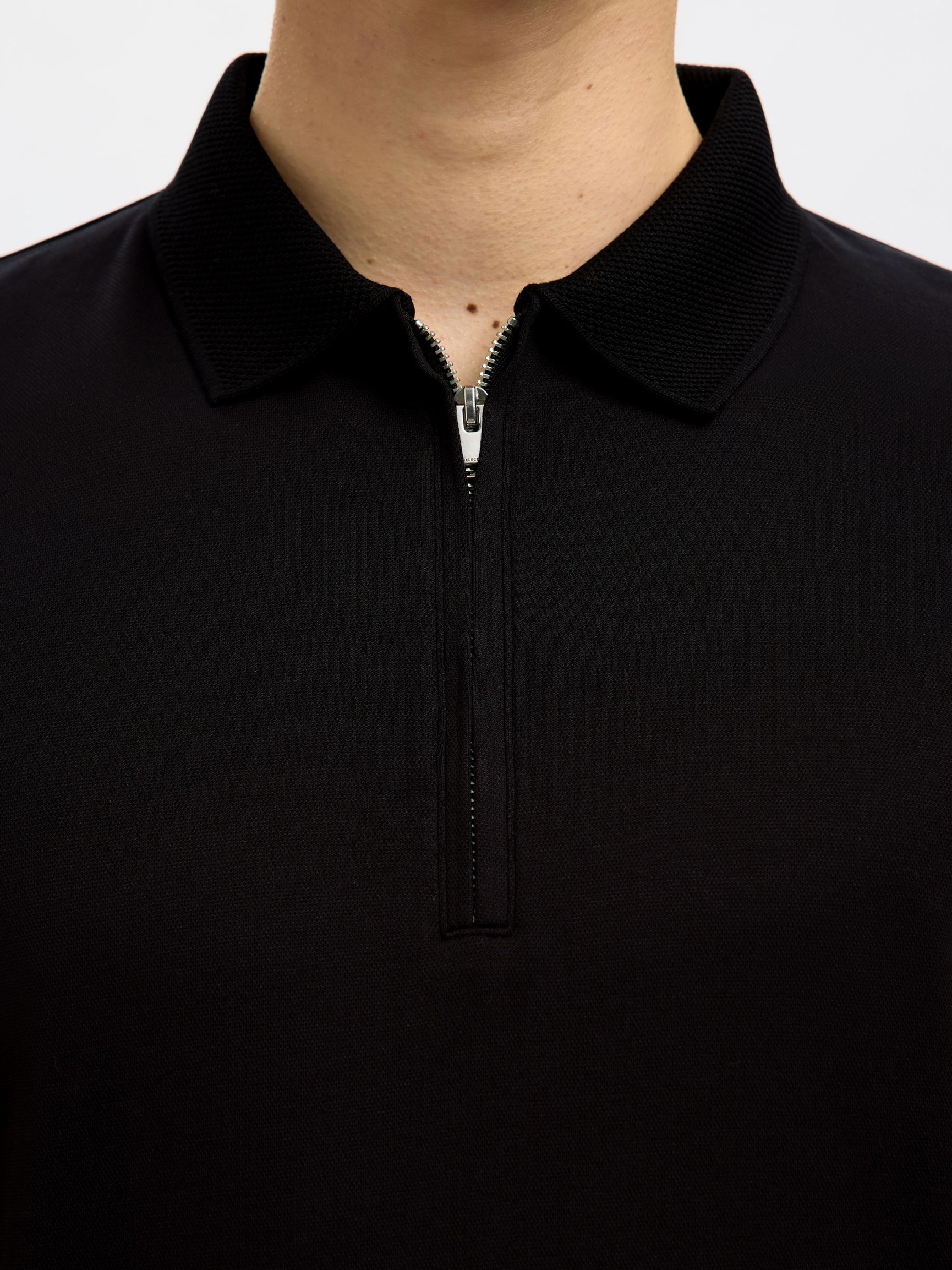 ZIPPER POLOHEMD AUS STRICK, Black, highres