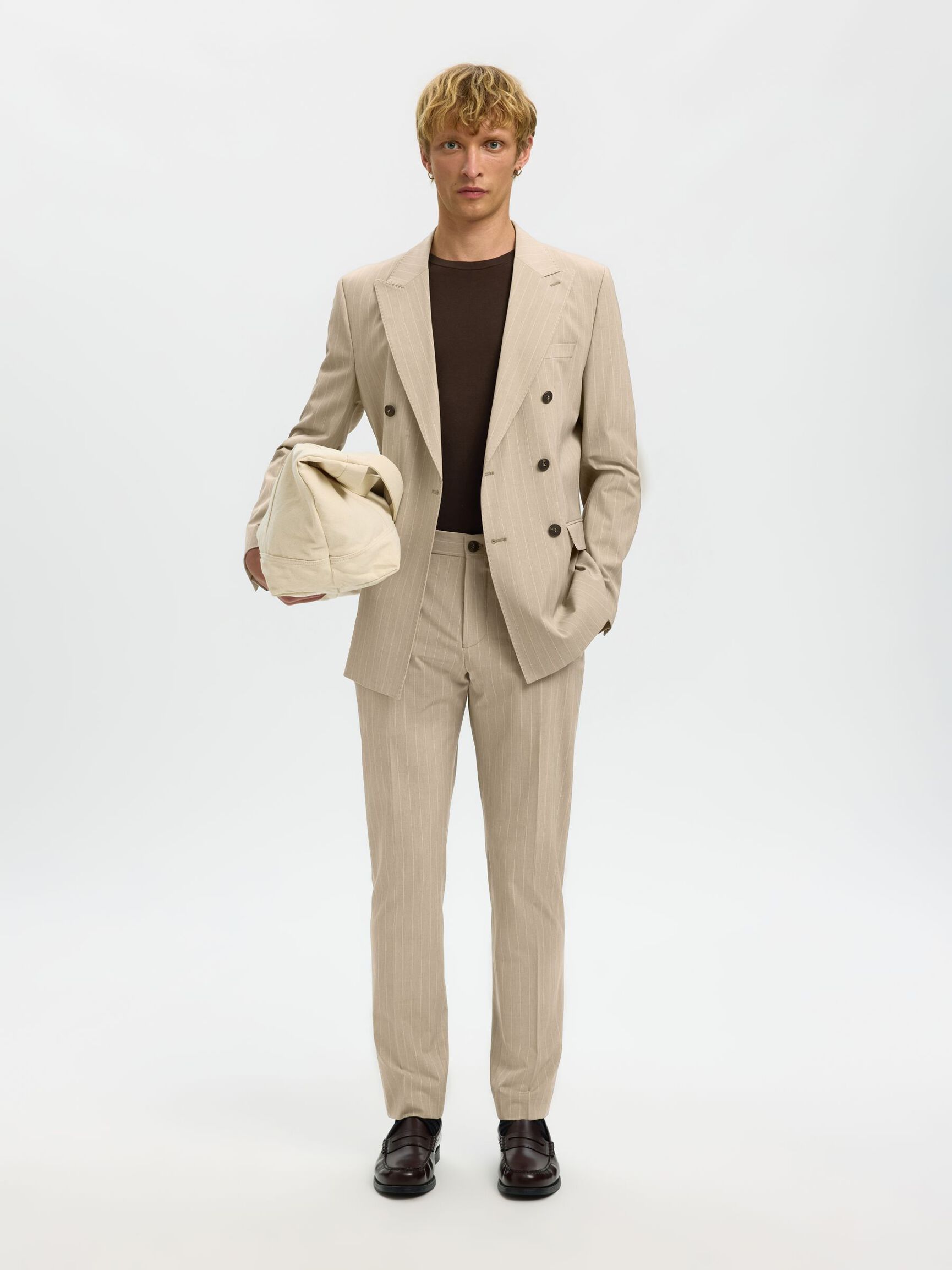 PUVUN HOUSUT, Sand, highres