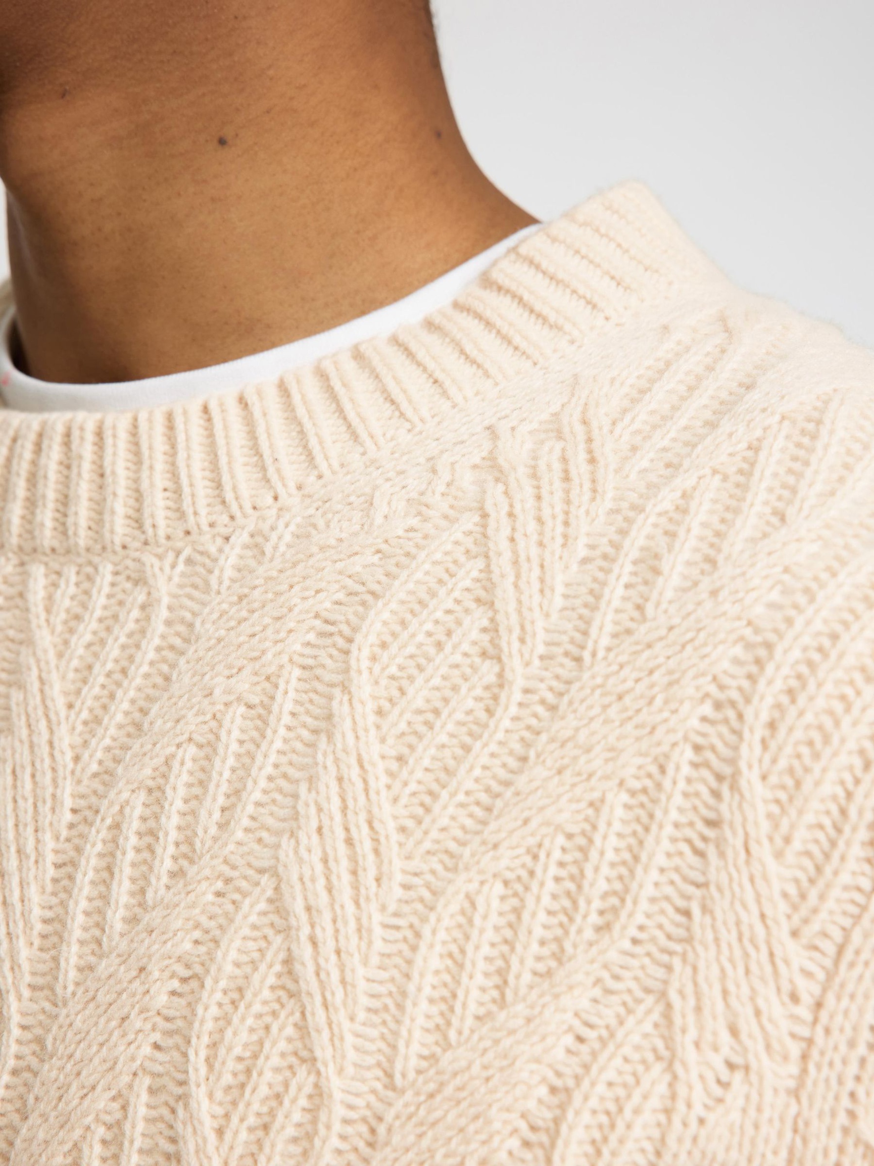 ULDBLANDING KABEL STRIKTRØJE, Oatmeal, highres