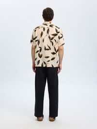PRINTED SHORT SLEEVED SHIRT, Egret, highres