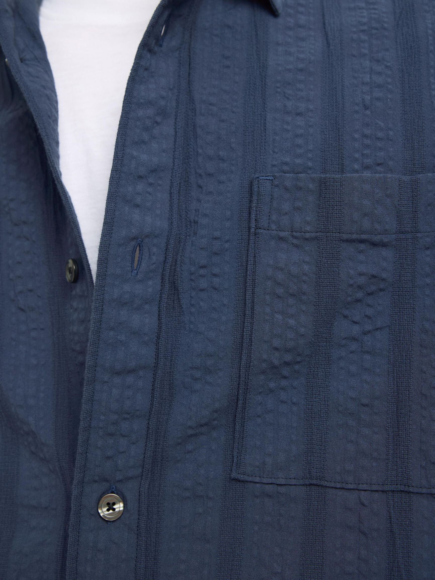 LYHYTHIHAINEN PAITA, Sky Captain, highres