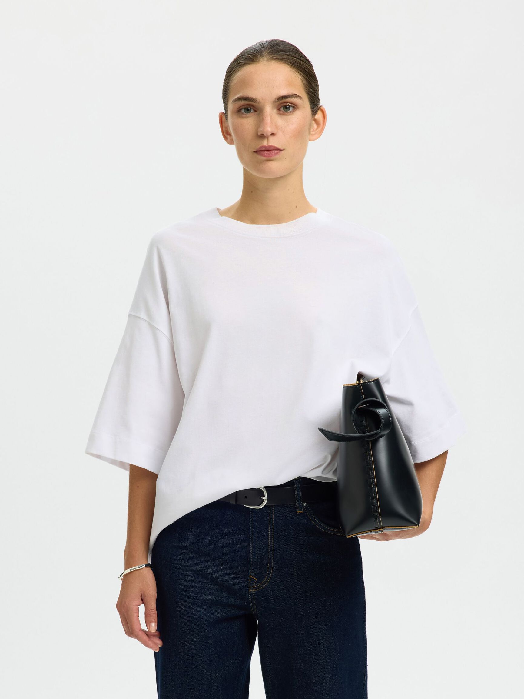 ESSENTIAL OVERSIZED T-SHIRT, Bright White, highres