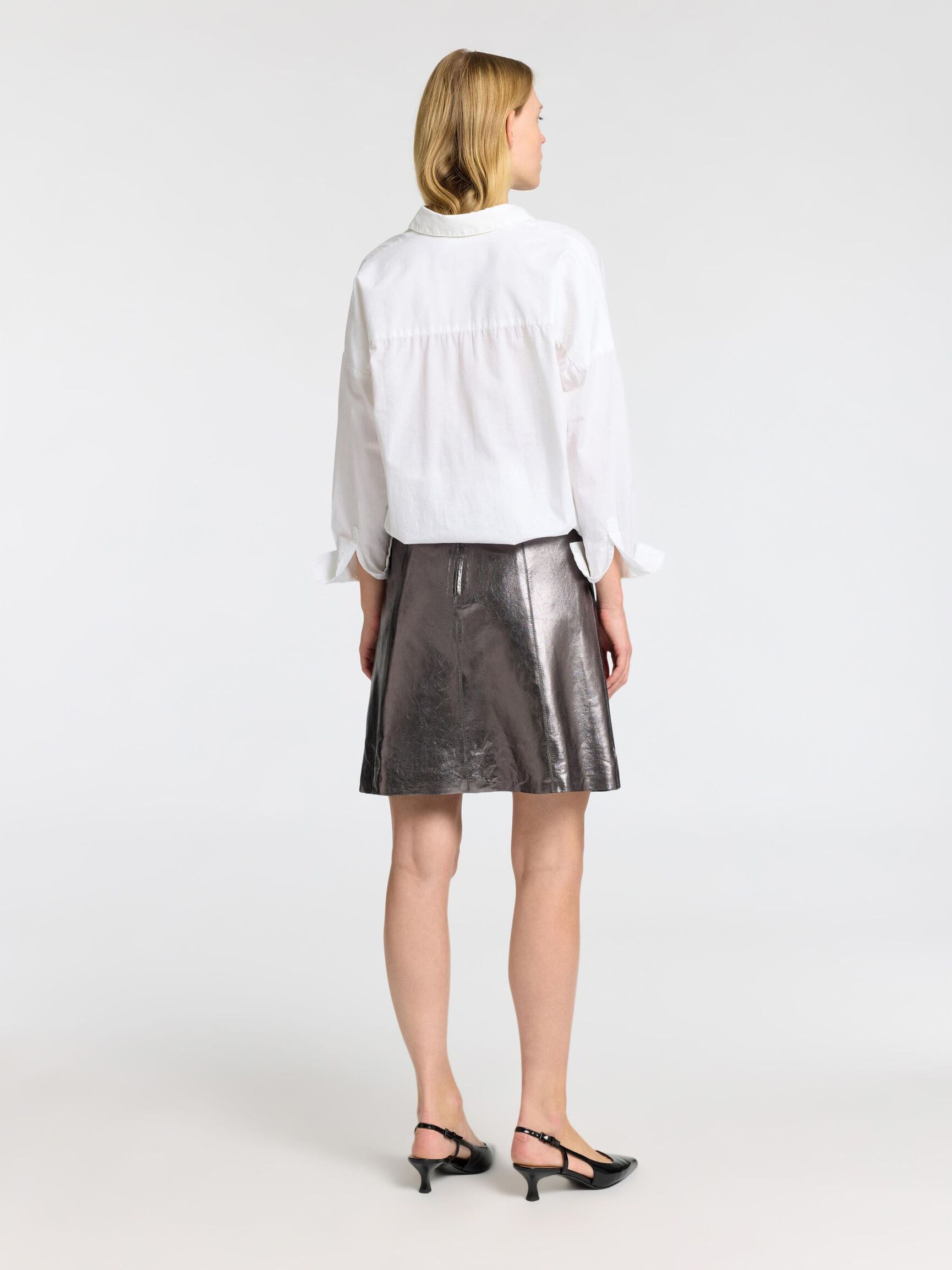 METALLIC LEATHER MINI SKIRT, Silver, highres