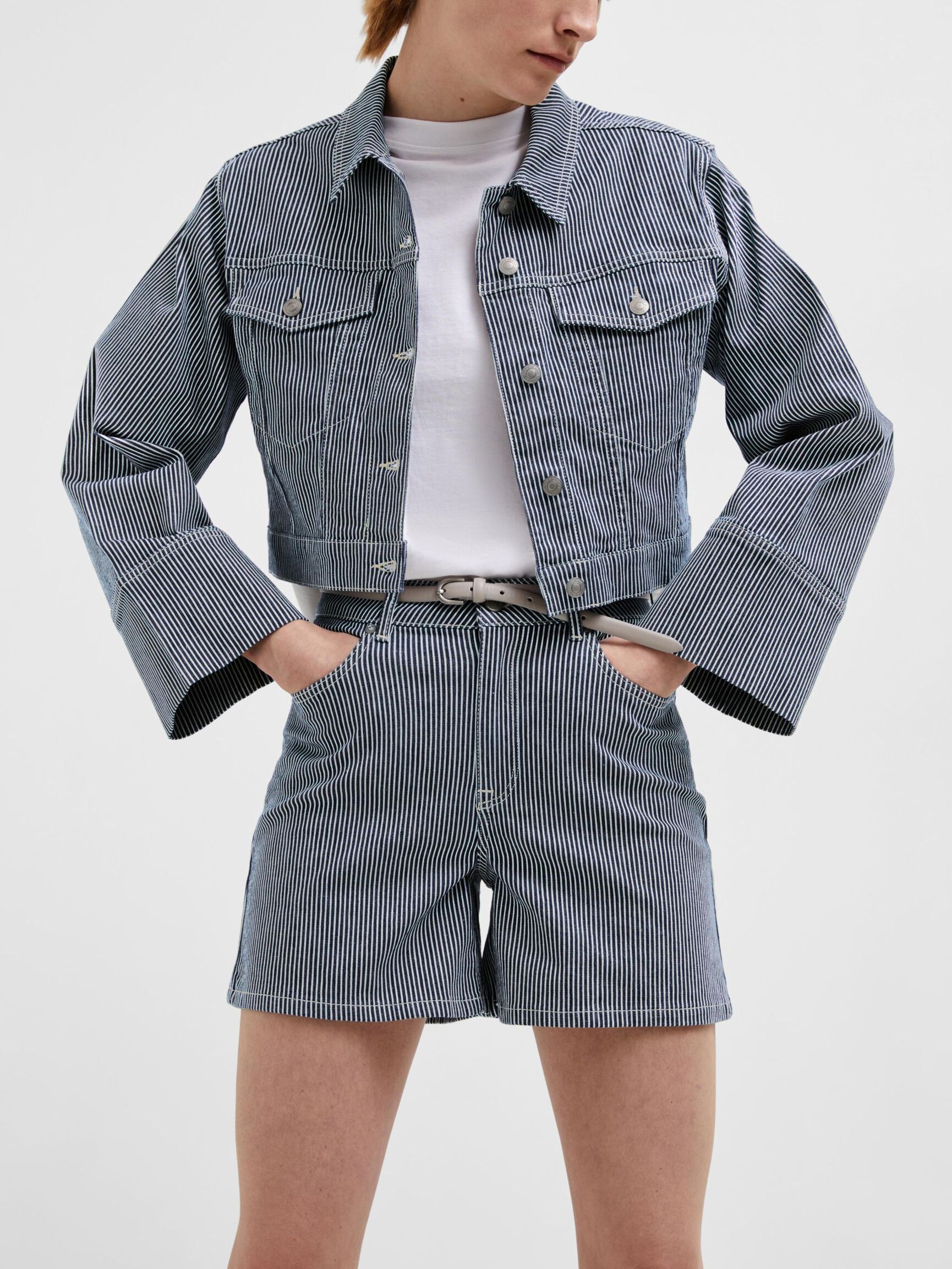 GESTREIFTE JEANSSHORTS, Medium Blue Denim, highres