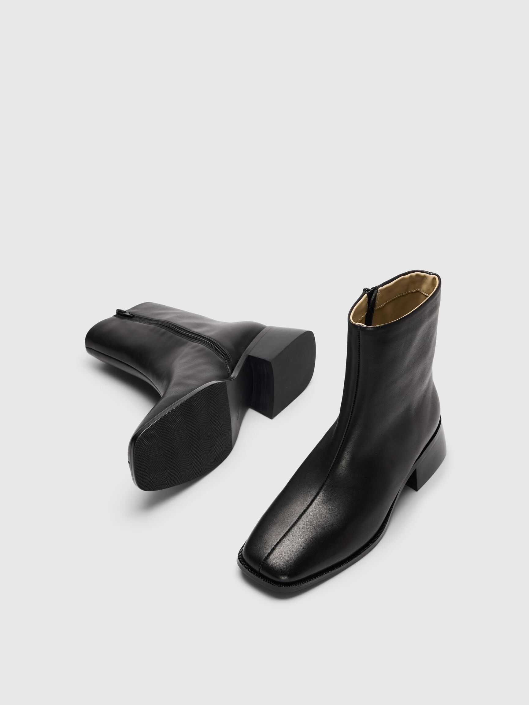 LEATHER ANKLE BOOTS, Black, highres