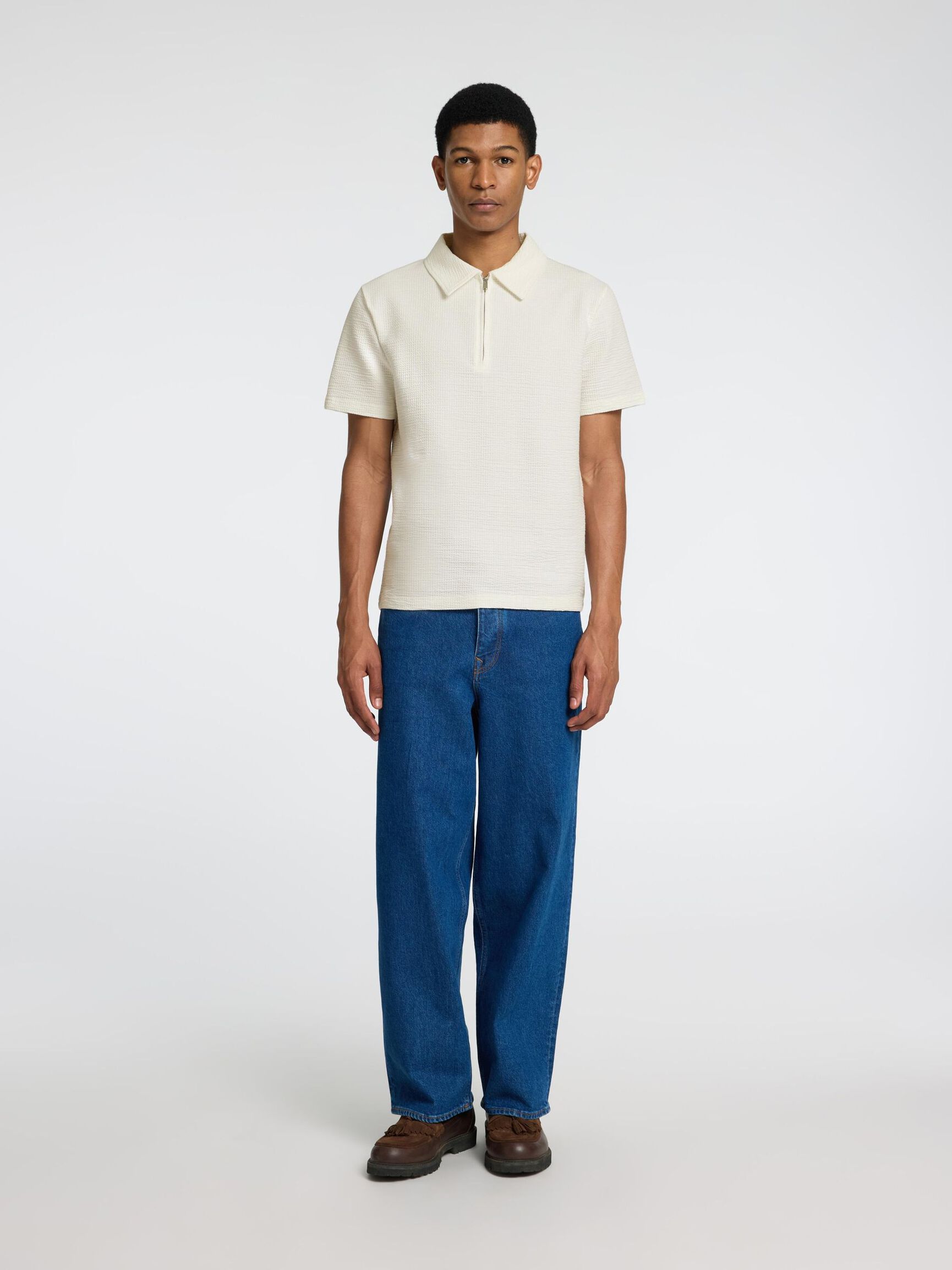 SEERSUCKER POLO SHIRT, Egret, highres