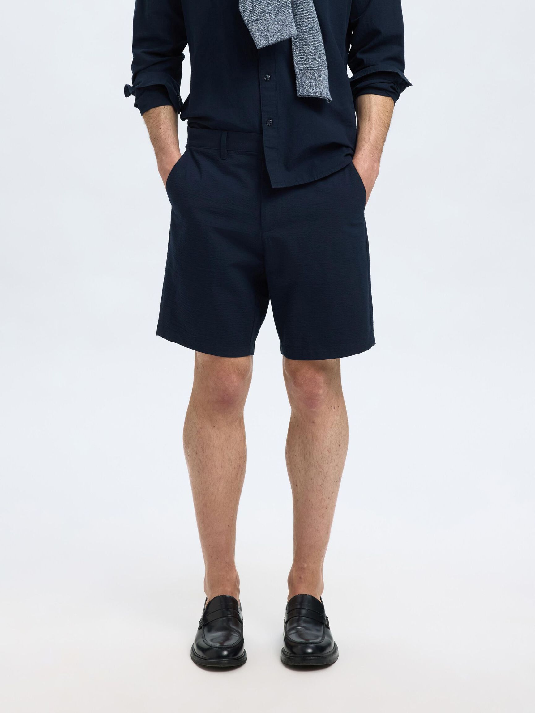 SEERSUCKER SHORTS, Sky Captain, highres