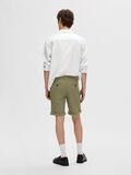 Selected DEHNBARE BAUMWOLL SHORTS, Burnt Olive, highres - 16092357_BurntOlive_1077240_004.jpg