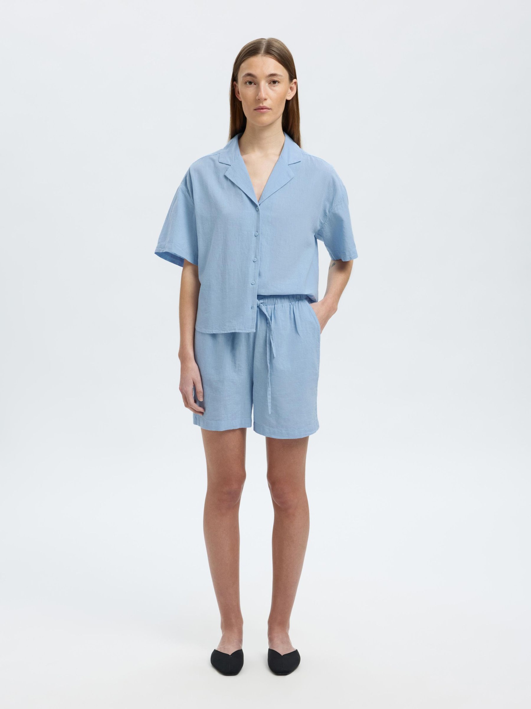 - HØRBLANDING KORTÆRMET SKJORTE, Cashmere Blue, highres