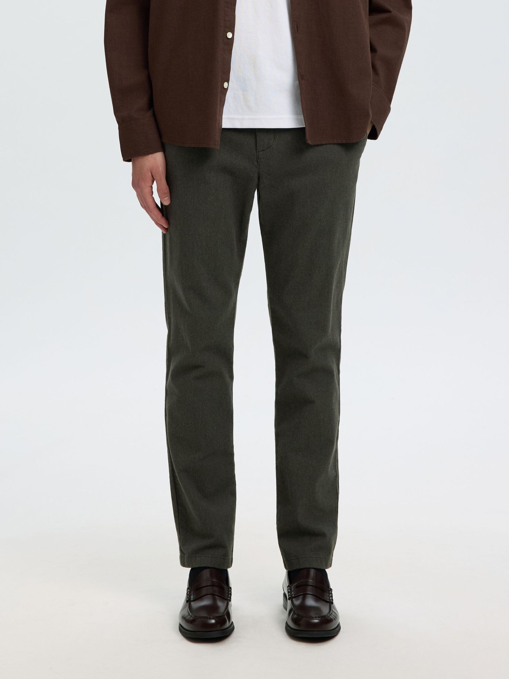 175 SLIM-FIT BRUSHED CHINOS, Forest Night, highres