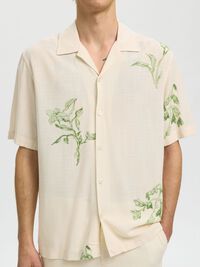 REGULAR FIT SHORT SLEEVED SHIRT, Egret, highres