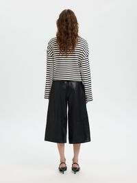 LEATHER CULOTTES, Black, highres