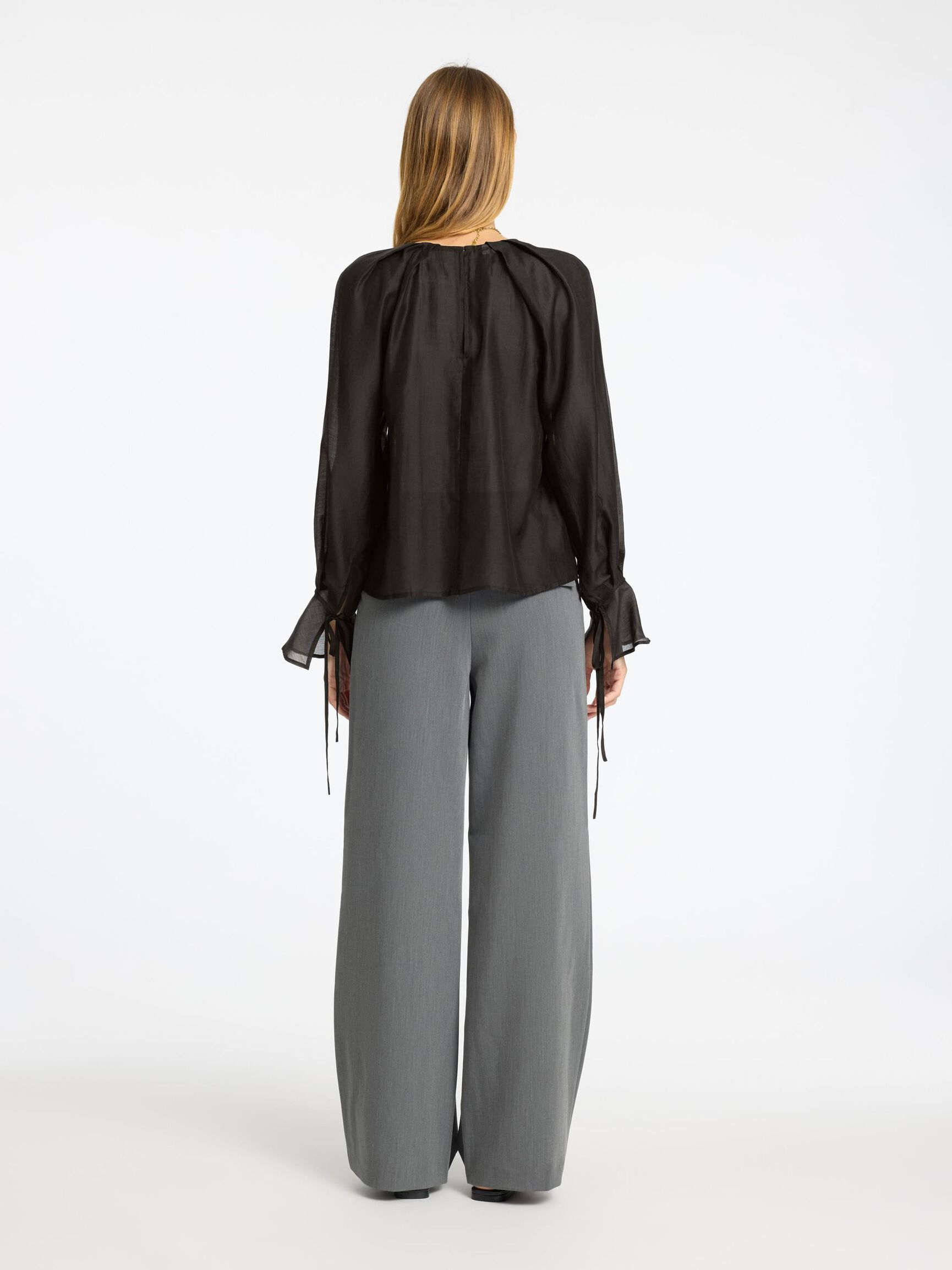 DETALJERET LANGÆRMET BLUSE, Black, highres