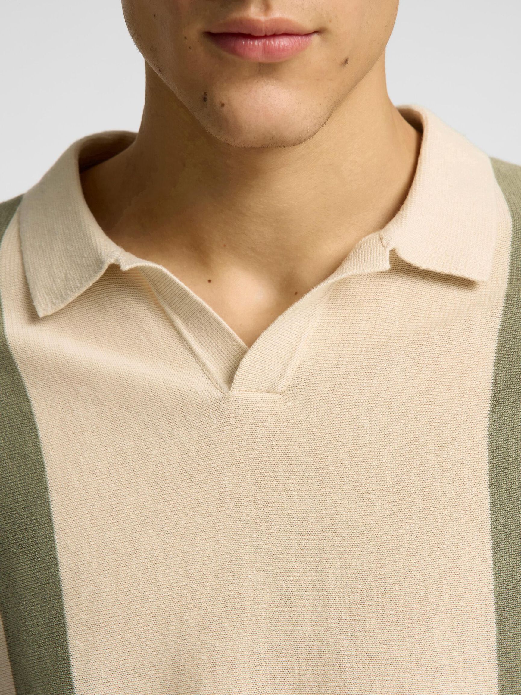 KORTE MOUWEN GEBREIDE POLO, Oatmeal, highres