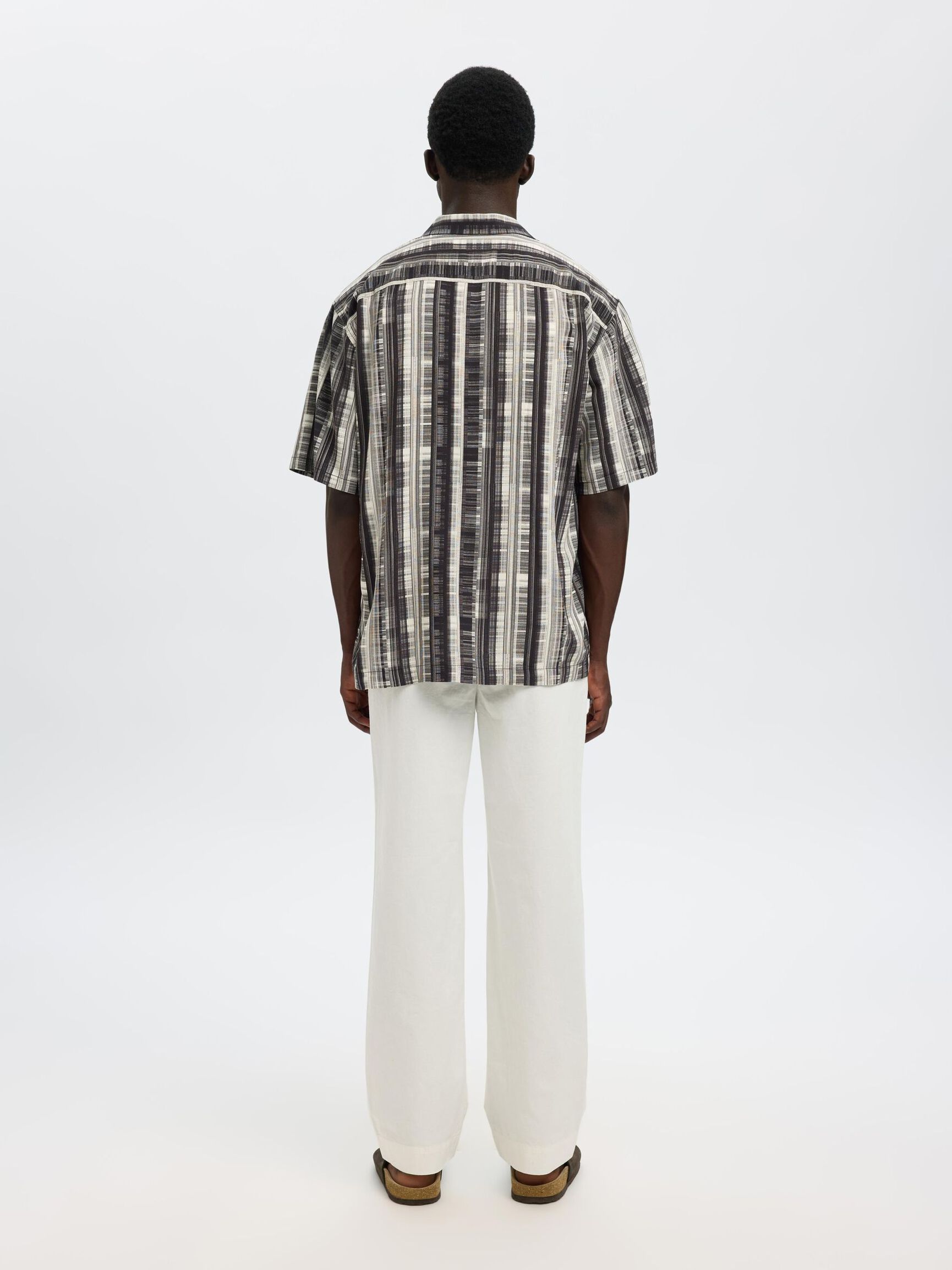 PATTERNED SHORT SLEEVED SHIRT, Black, highres