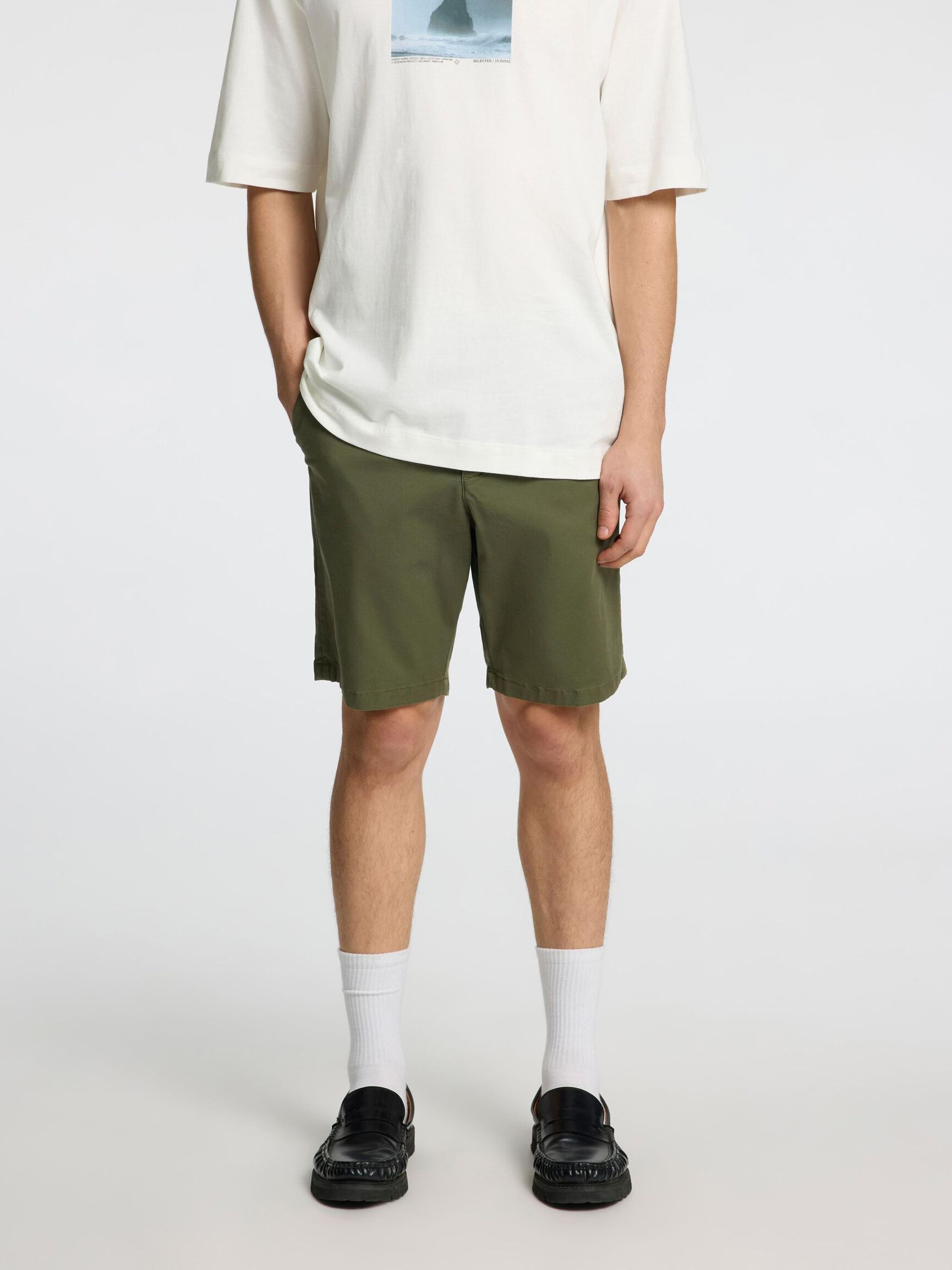 SLIM FIT CHINO SHORT, Kalamata, highres
