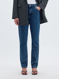MID WAIST JEANS IN SLIM TAPERED FIT, Medium Blue Denim, highres