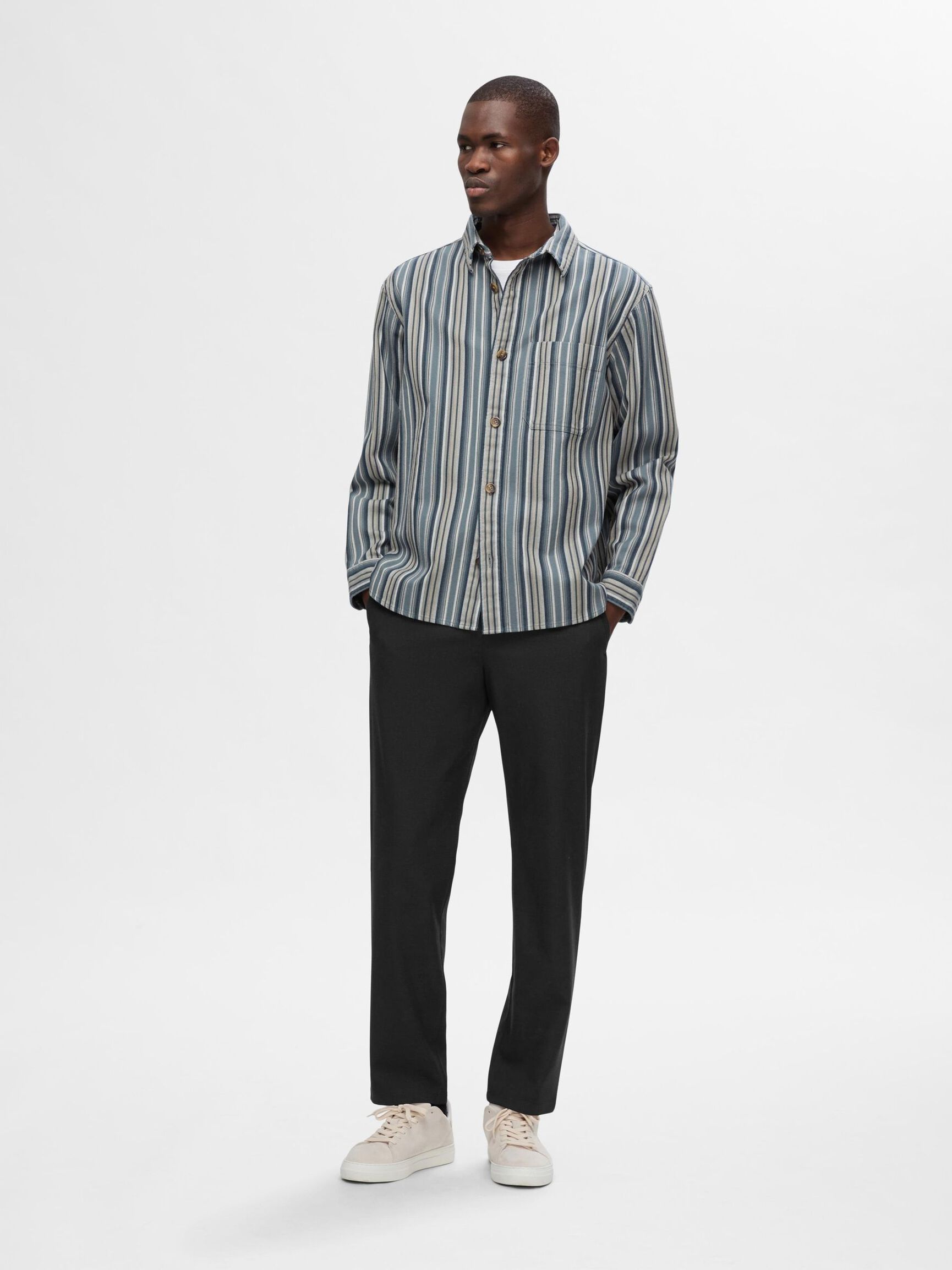 196 STRAIGHT FIT TROUSERS, Black, highres