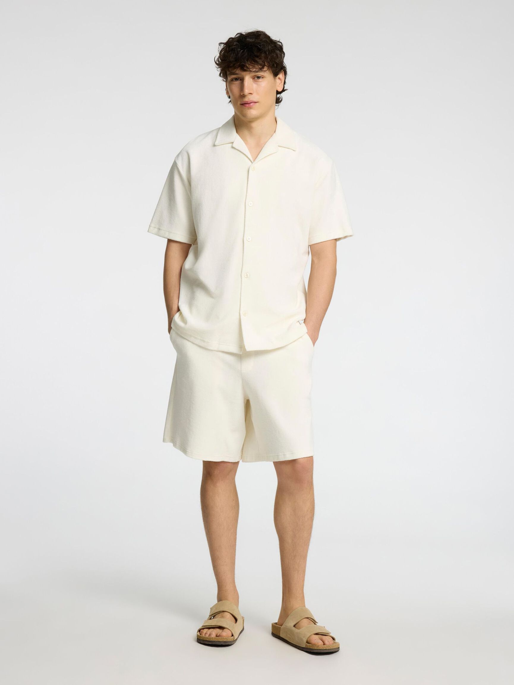 TERRYCLOTH CHEMISE À MANCHES COURTES, Egret, highres