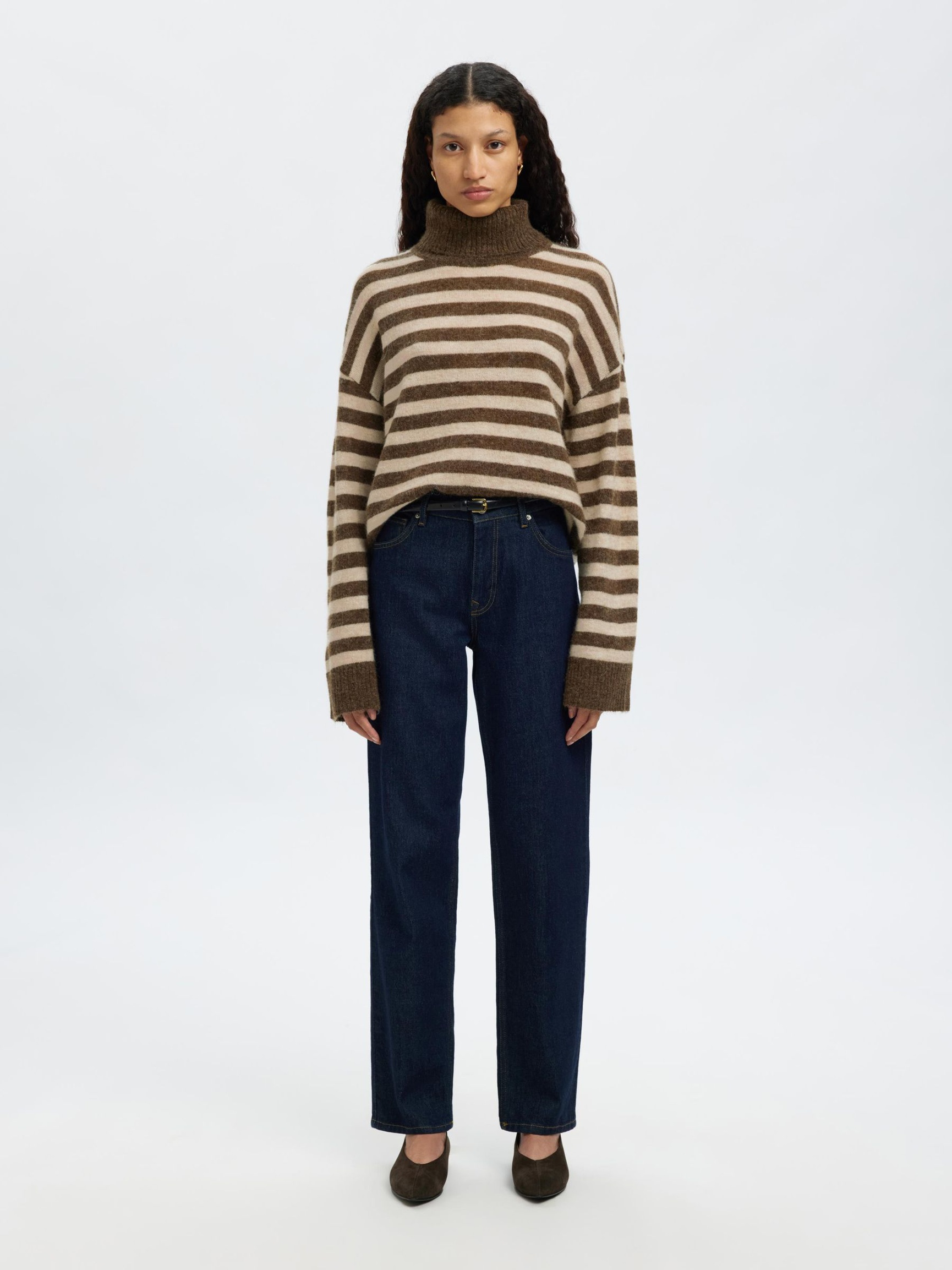 WOOL BLEND TURTLENECK, Dachshund, highres